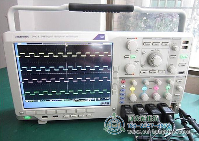 圖為用示波器來(lái)獲取亨士樂(lè)編碼器信號(hào)的照片